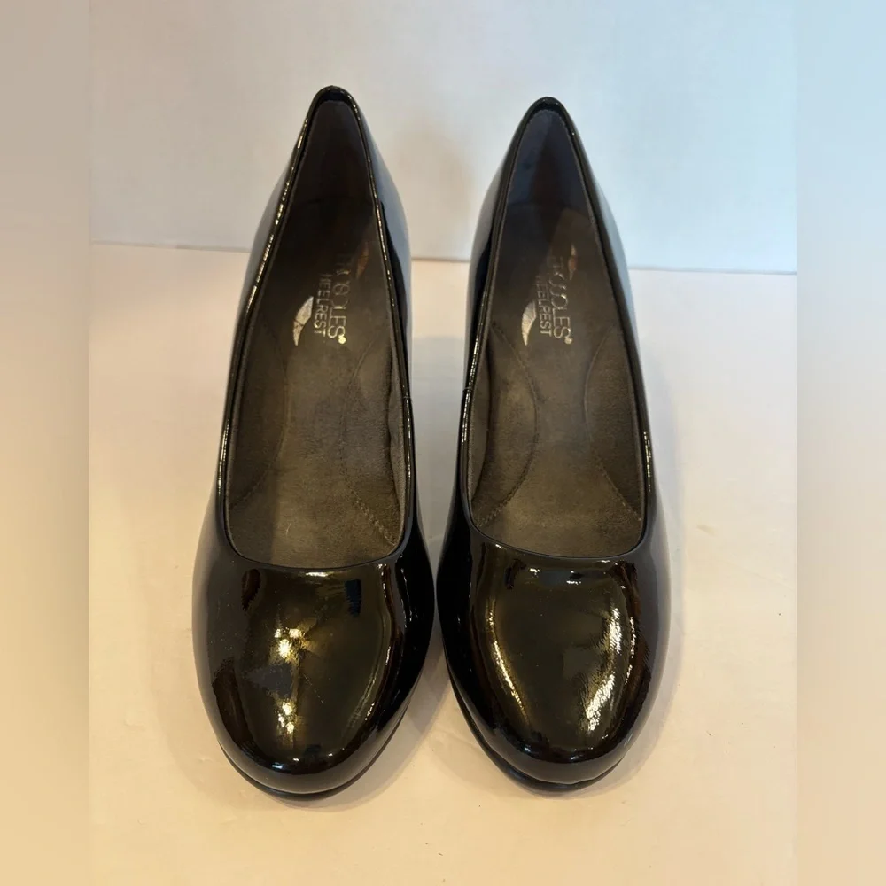 Aerosoles Dolled Up black patent leather block heels shoes size 7W